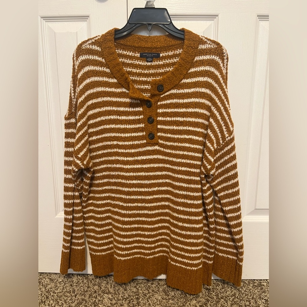 American eagle sweater